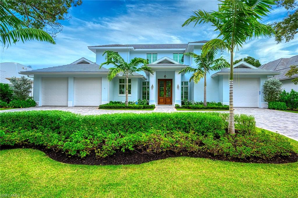 MOORINGS - Residential