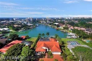 MOORINGS - Residential