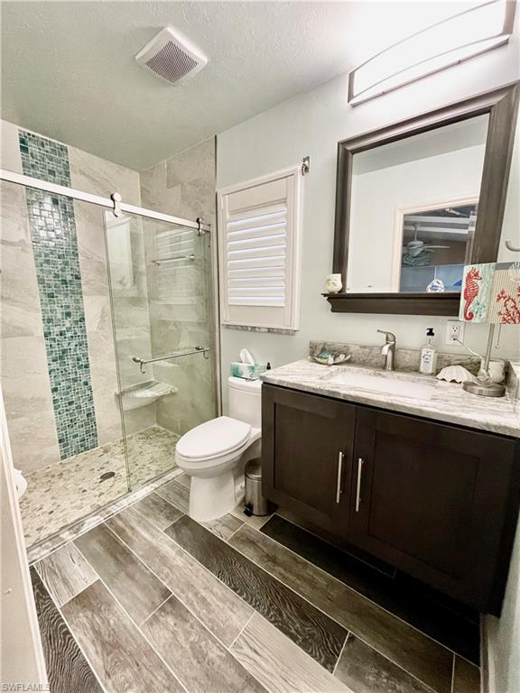 KELLY GREENS - Residential