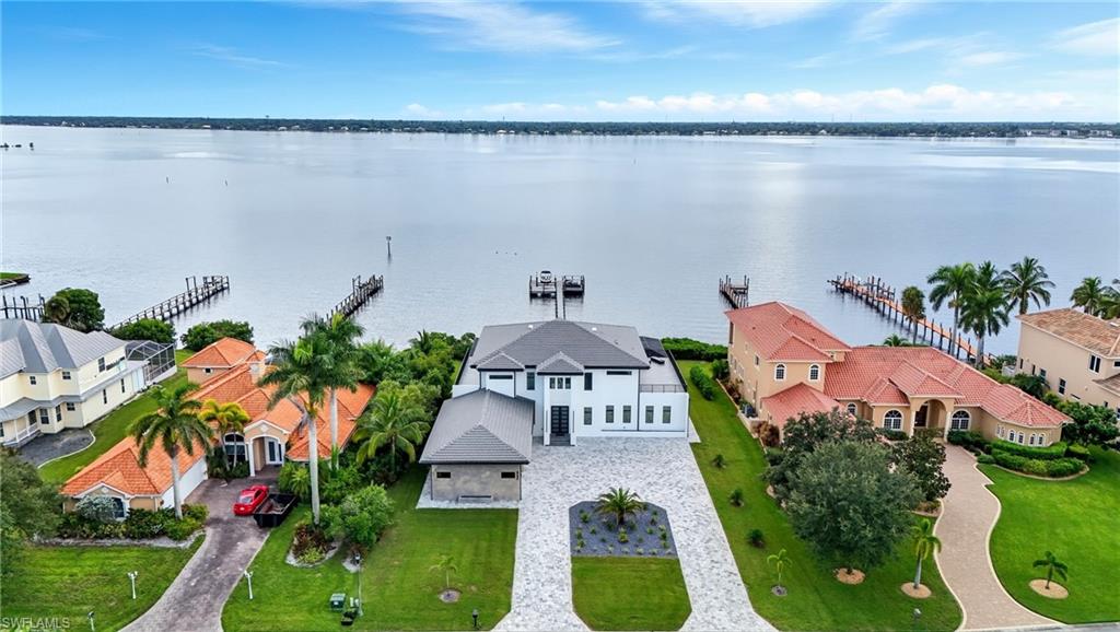 RIVERWATCH - Residential