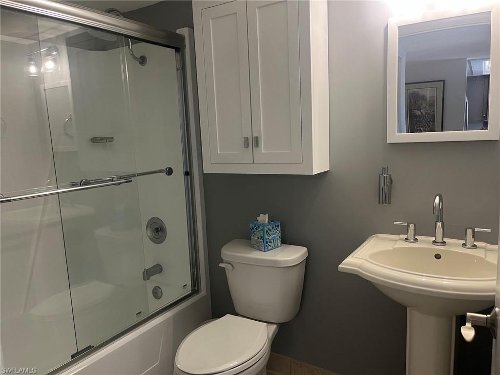 SEVEN LAKES - Residential