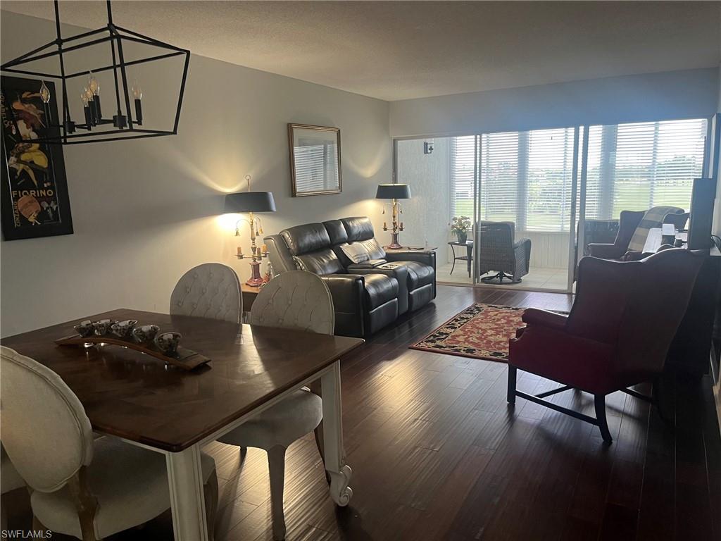 SEVEN LAKES - Residential