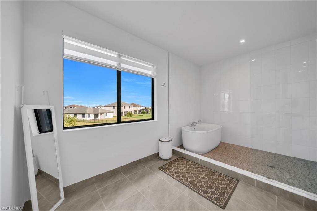 MAPLE RIDGE - Residential