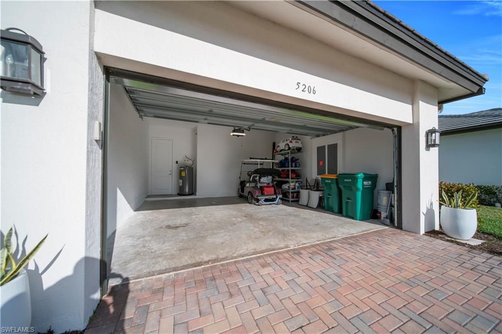 MAPLE RIDGE - Residential