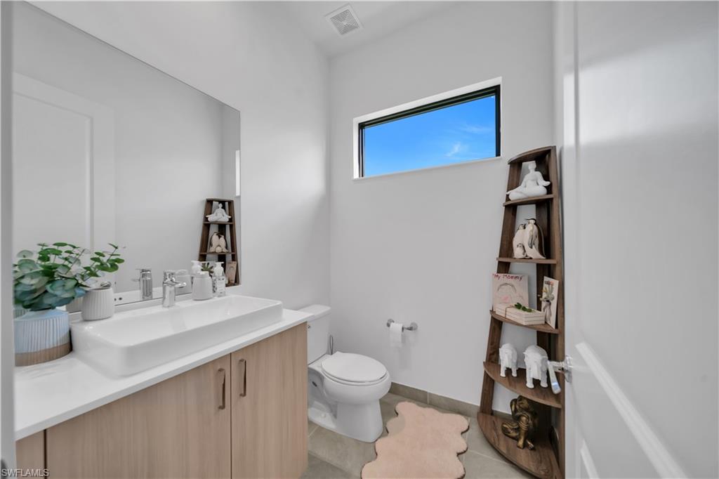 MAPLE RIDGE - Residential