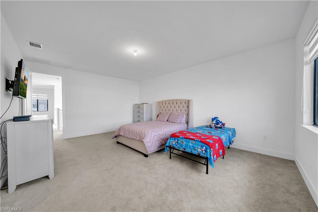 MAPLE RIDGE - Residential