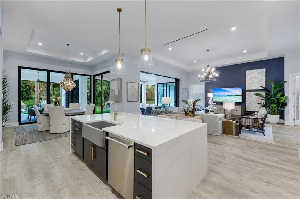 GOLDEN GATE ESTATES - Residential