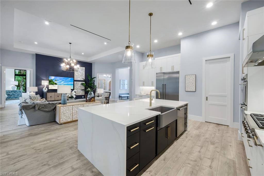 GOLDEN GATE ESTATES - Residential
