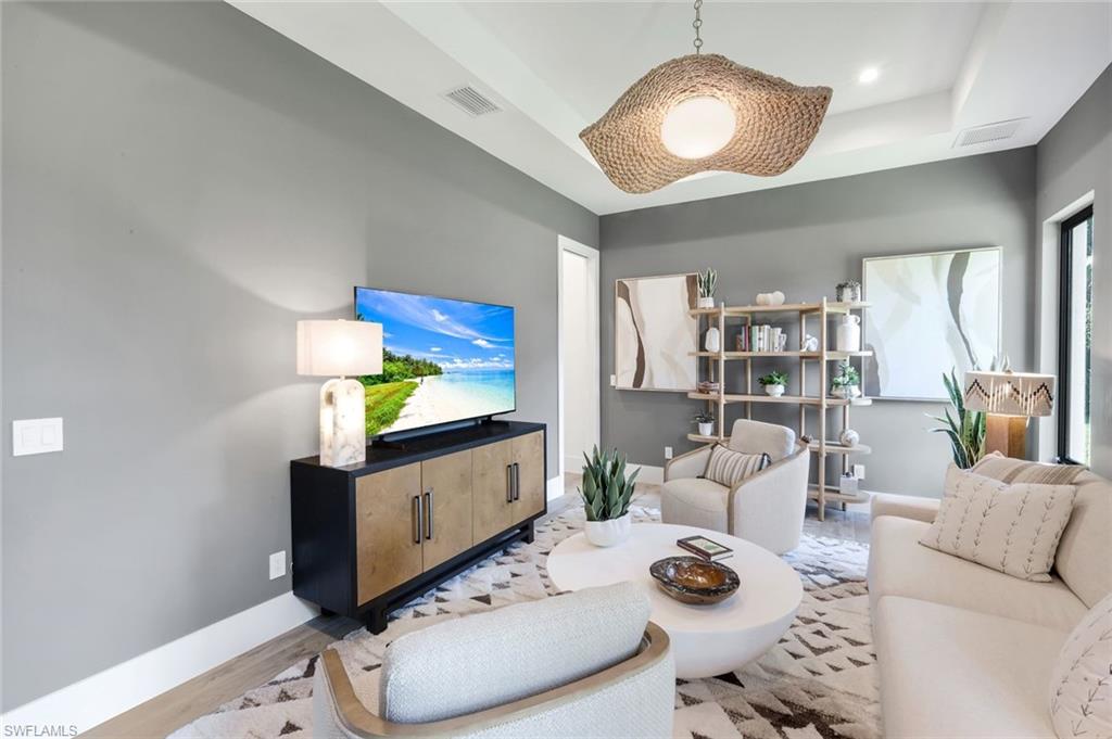 GOLDEN GATE ESTATES - Residential