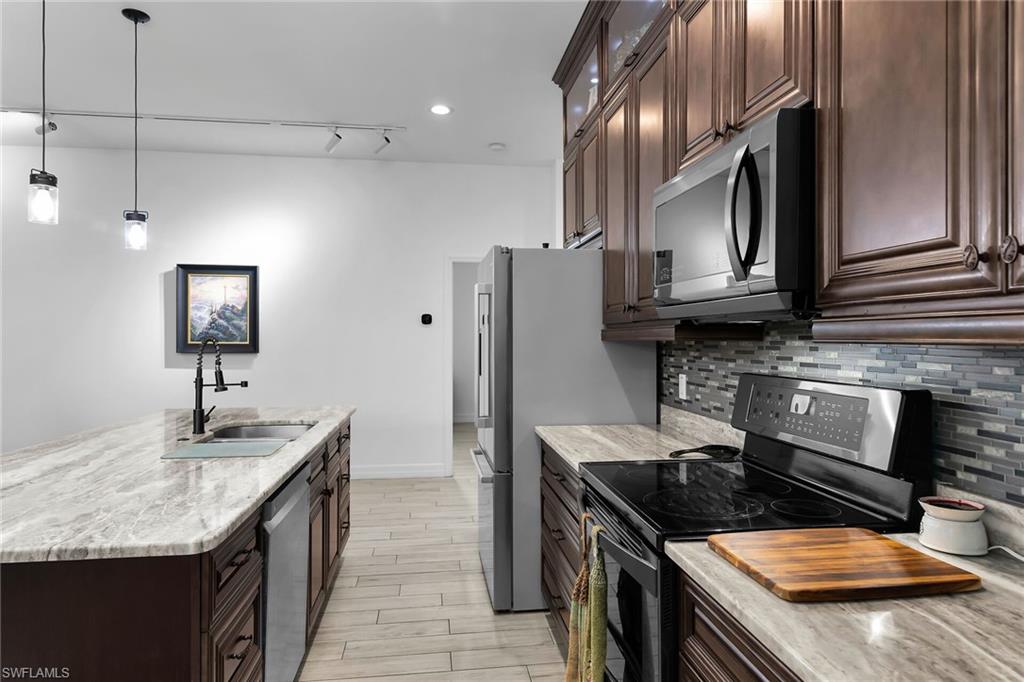 PUNTA GORDA - Residential