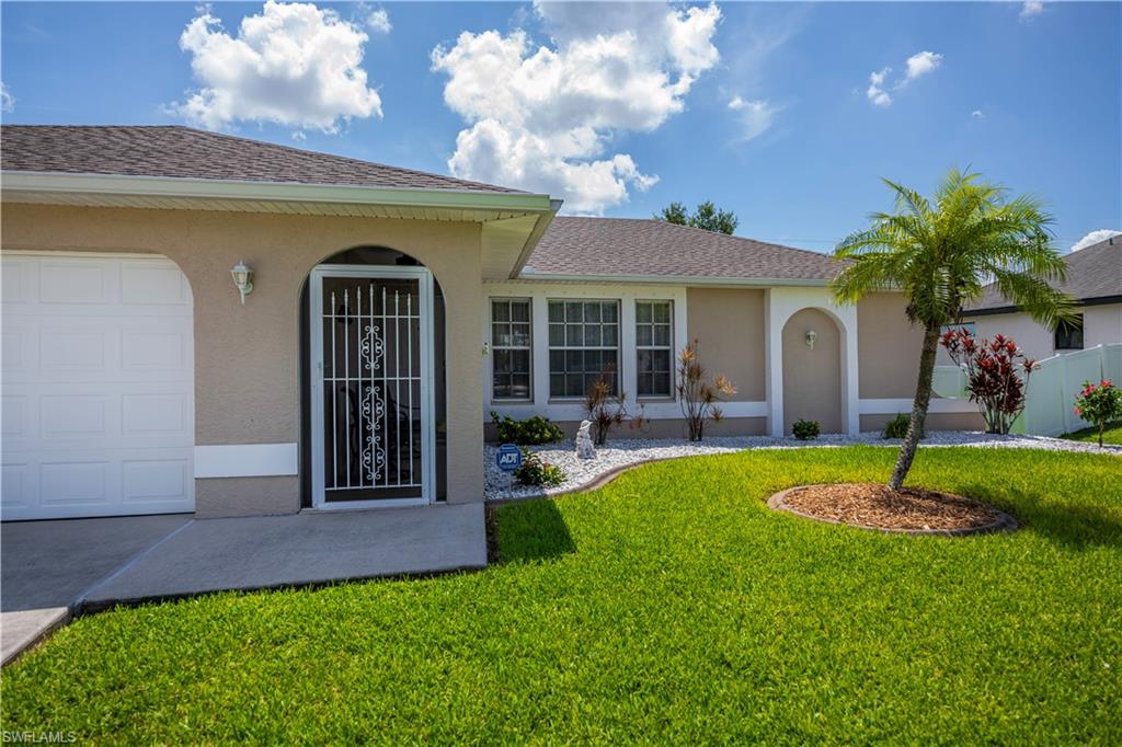 CAPE CORAL - Residential