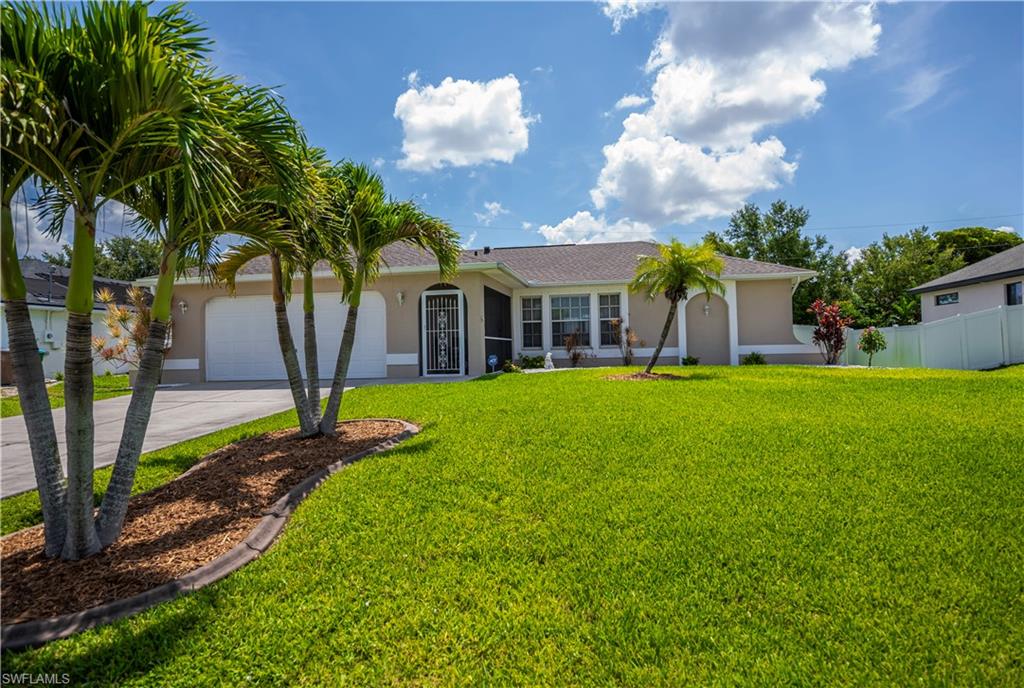 CAPE CORAL - Residential