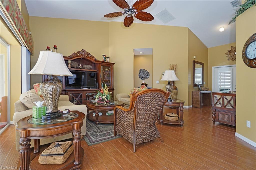 FALCONS GLEN - Residential