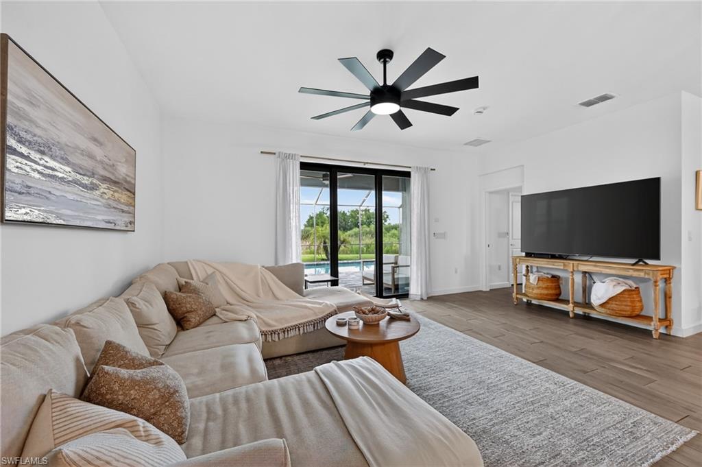 VALENCIA COUNTRY CLUB - Residential