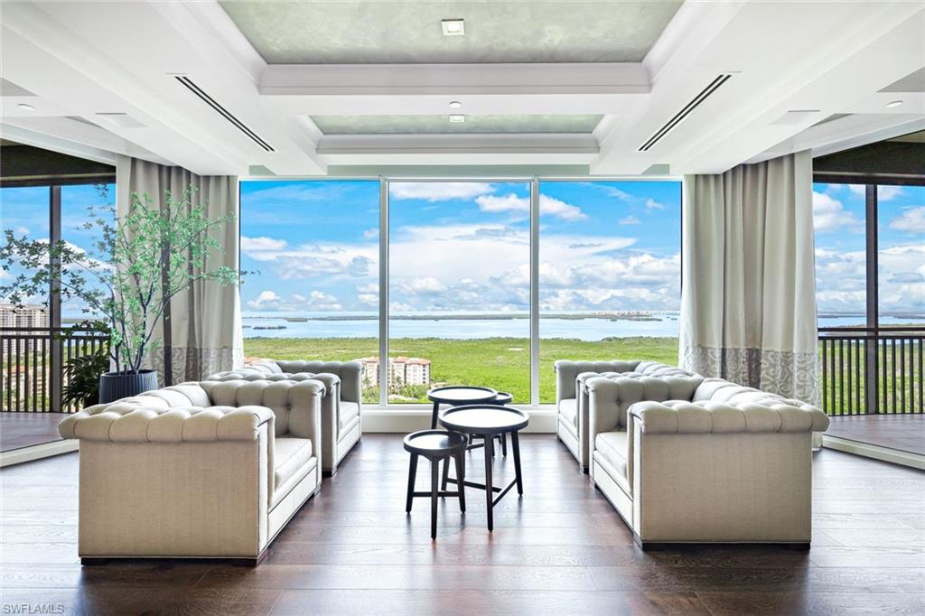 ALTAIRA - Residential