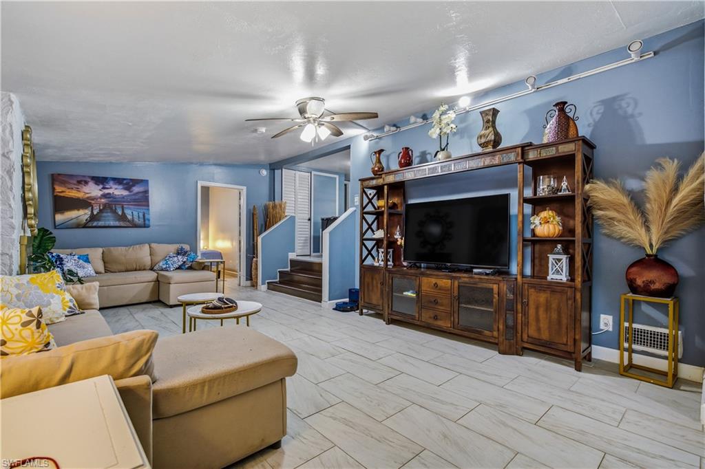 COASTAL ESTATES - Residential