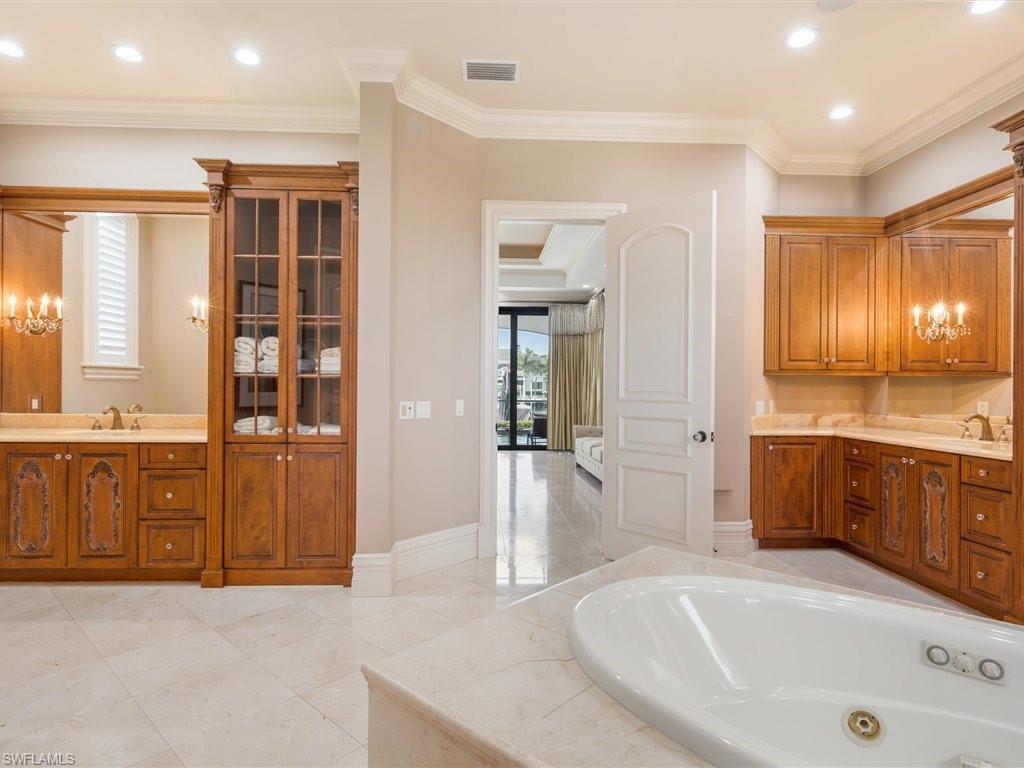 MARCO ISLAND - Residential