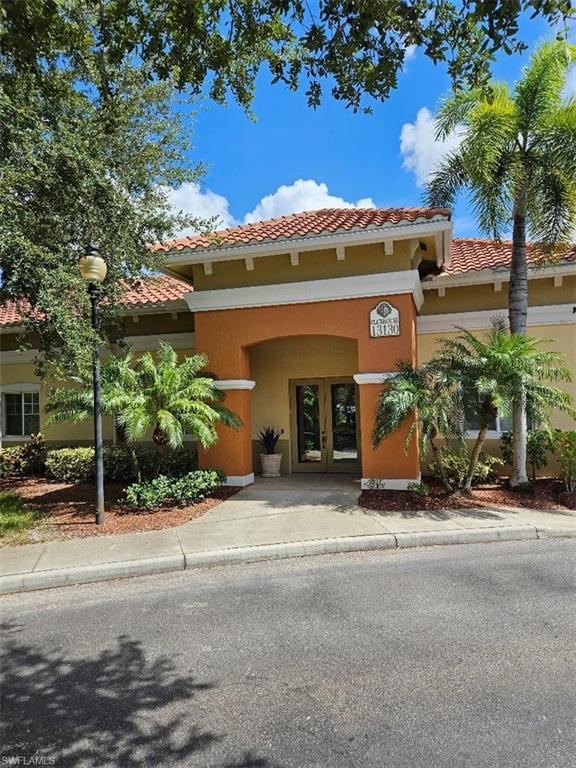 BELLA CASA - Residential Lease
