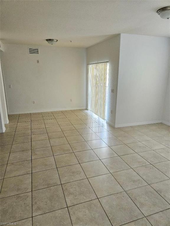 BELLA CASA - Residential Lease