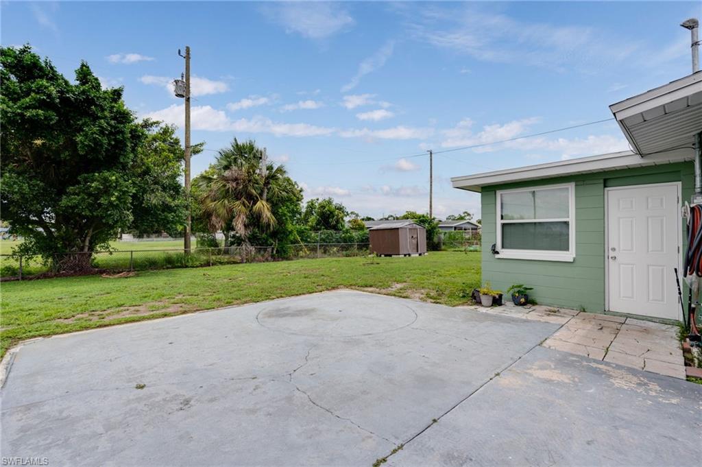LEHIGH ACRES - Residential
