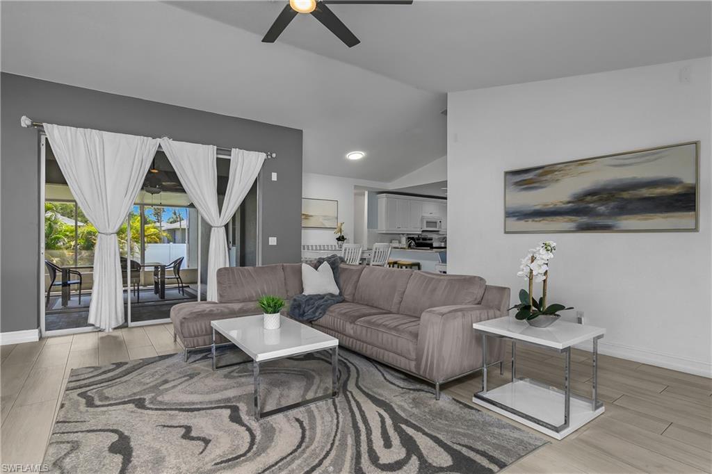 SAN CARLOS PARK - Residential