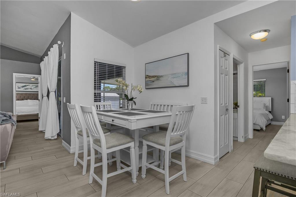SAN CARLOS PARK - Residential