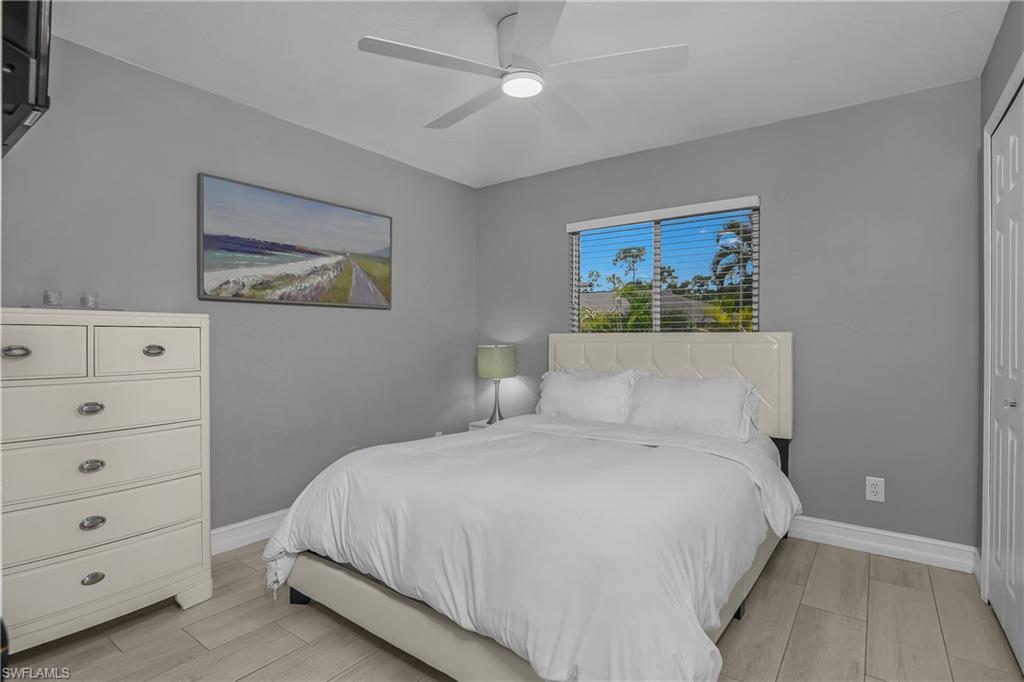 SAN CARLOS PARK - Residential