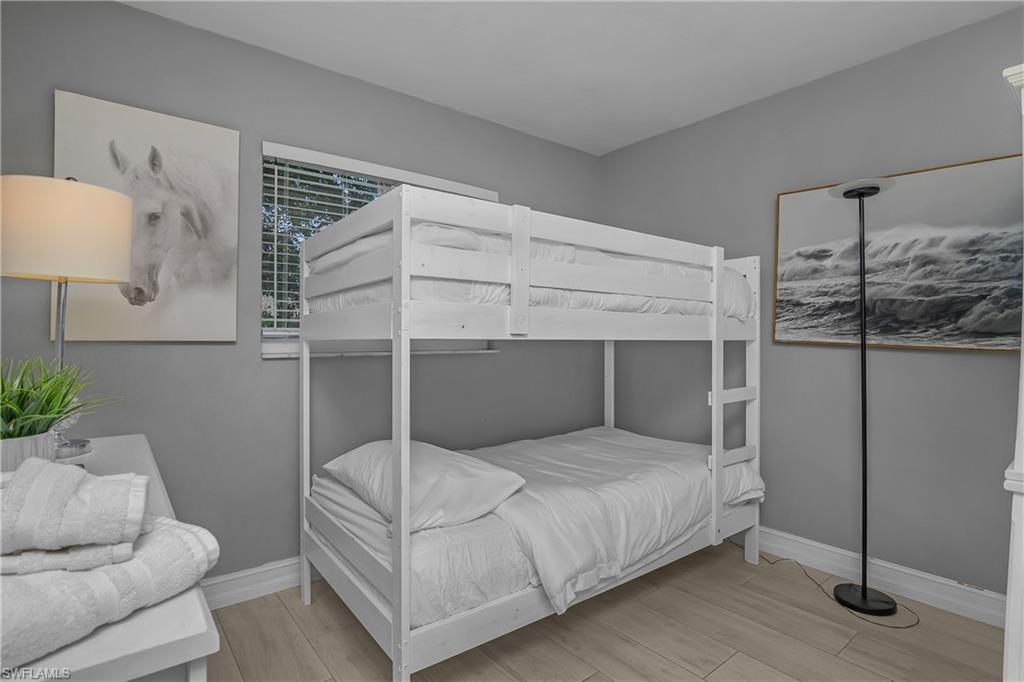 SAN CARLOS PARK - Residential
