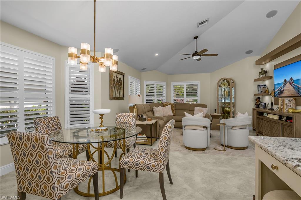 LAKESIDE VILLAS AT WILDCAT RUN - Residential