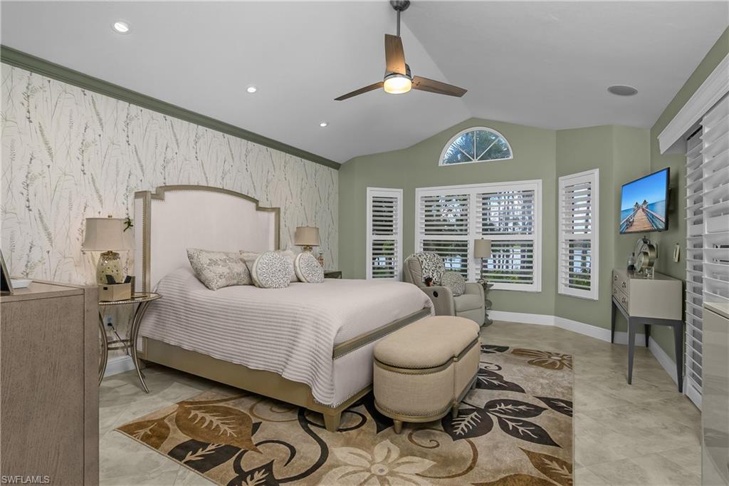 LAKESIDE VILLAS AT WILDCAT RUN - Residential
