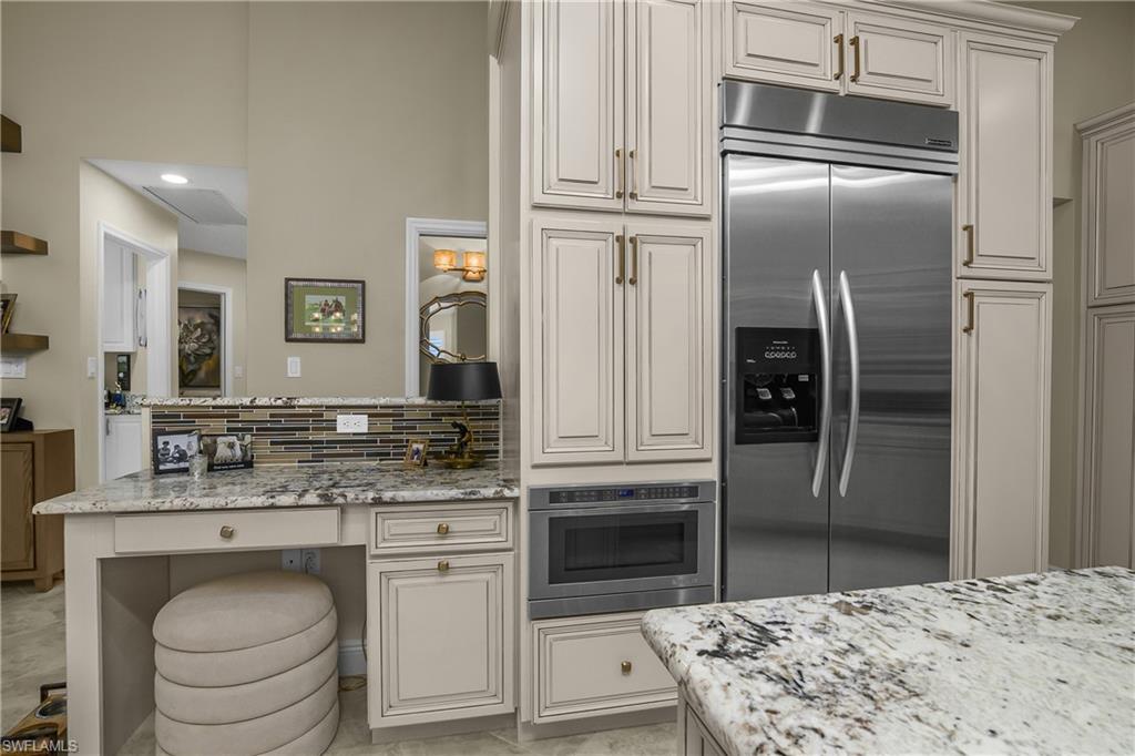 LAKESIDE VILLAS AT WILDCAT RUN - Residential