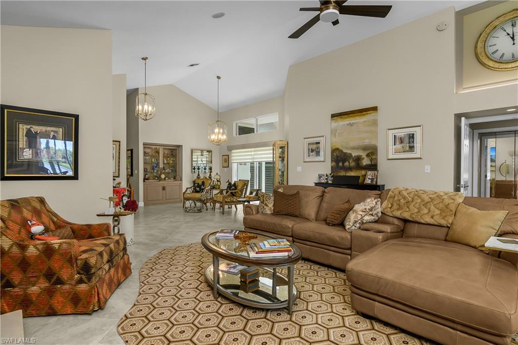 LAKESIDE VILLAS AT WILDCAT RUN - Residential