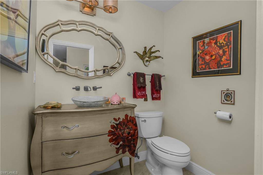 LAKESIDE VILLAS AT WILDCAT RUN - Residential