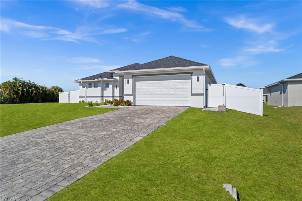 CAPE CORAL - Residential