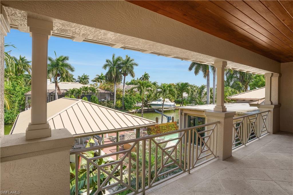 AQUALANE SHORES - Residential