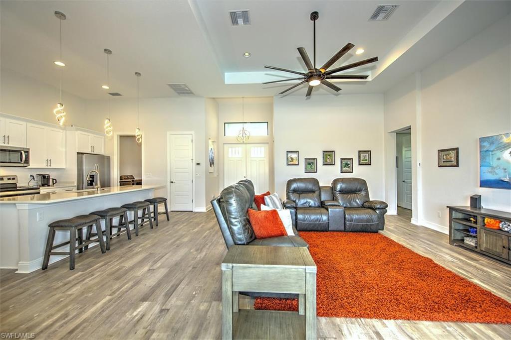 CAPE CORAL - Residential Lease