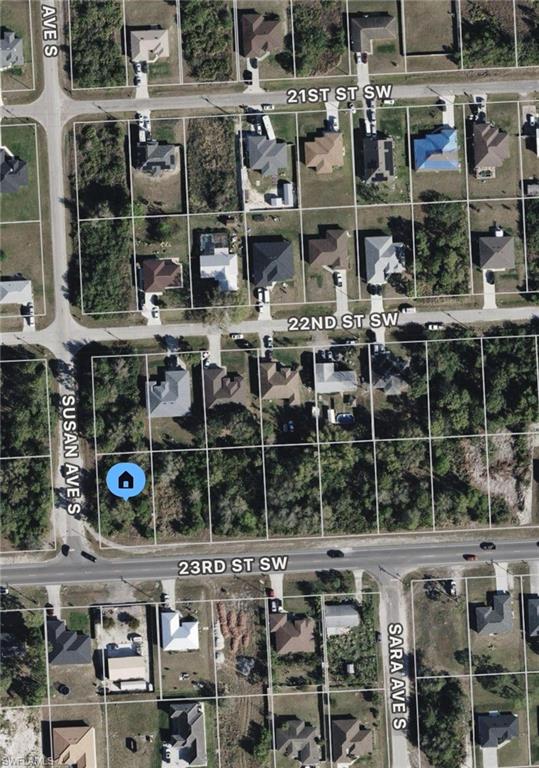 Paved road and electric at the curb. Easy access to SR82. Surrounded by new construction homes and priced below market value. Call today for more information - hablo Español.