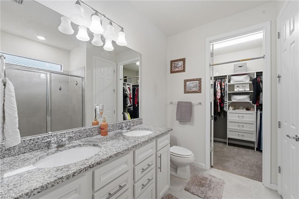 HAMPTON LAKES - Residential