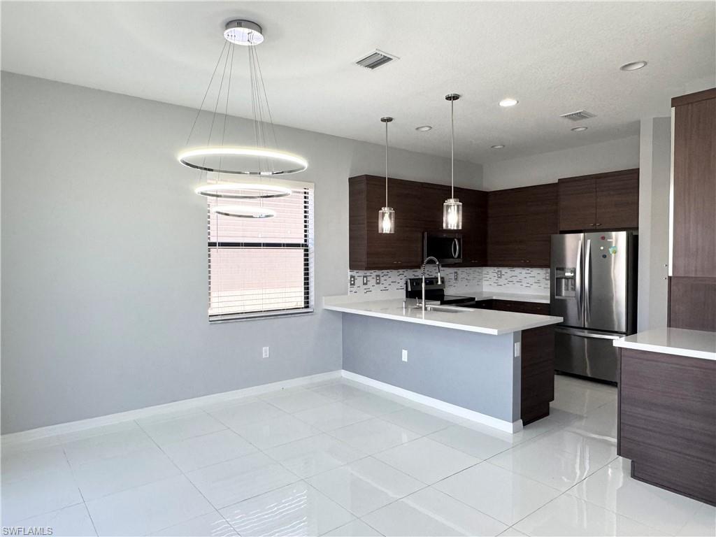 FRONTERRA - Residential Lease