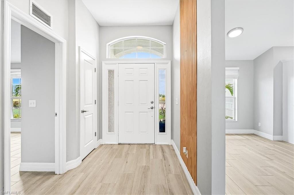 CAPE CORAL - Residential
