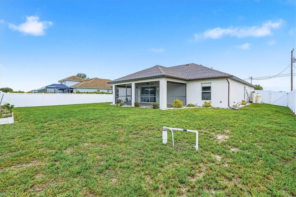 CAPE CORAL - Residential