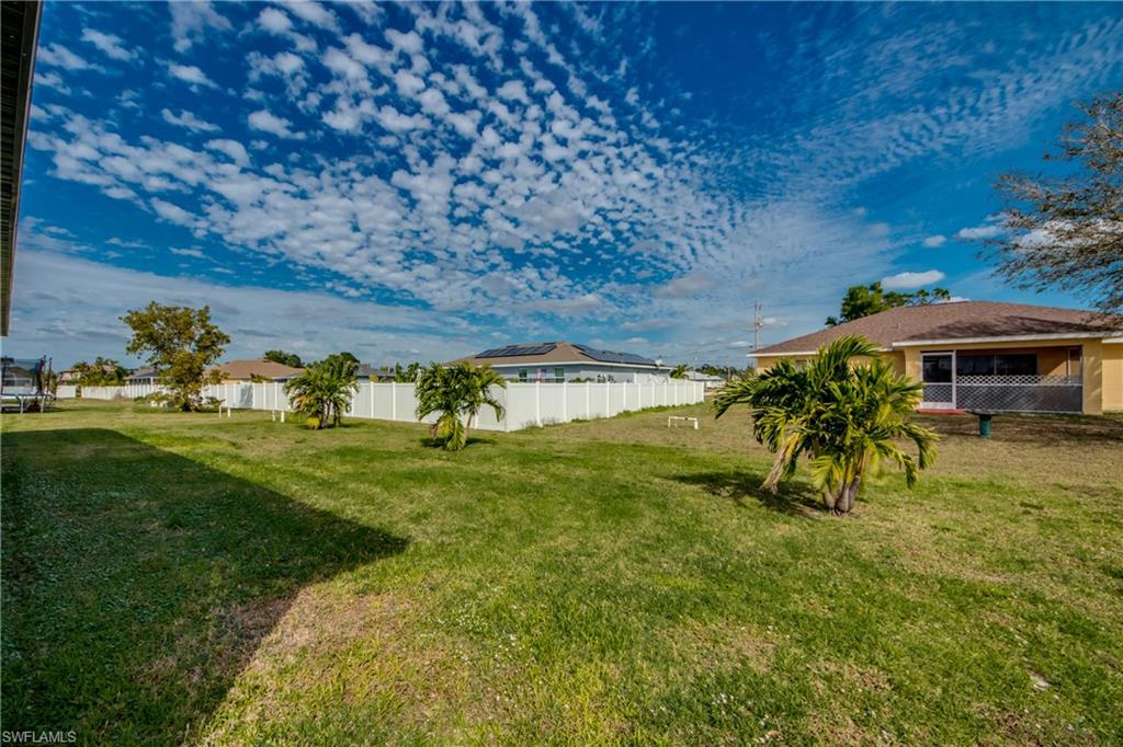 CAPE CORAL - Residential