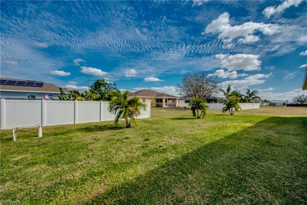 CAPE CORAL - Residential