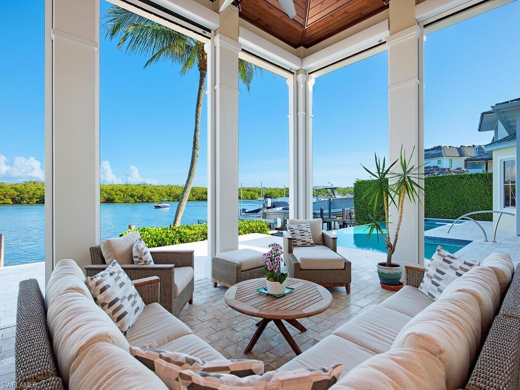 ROYAL HARBOR - Residential