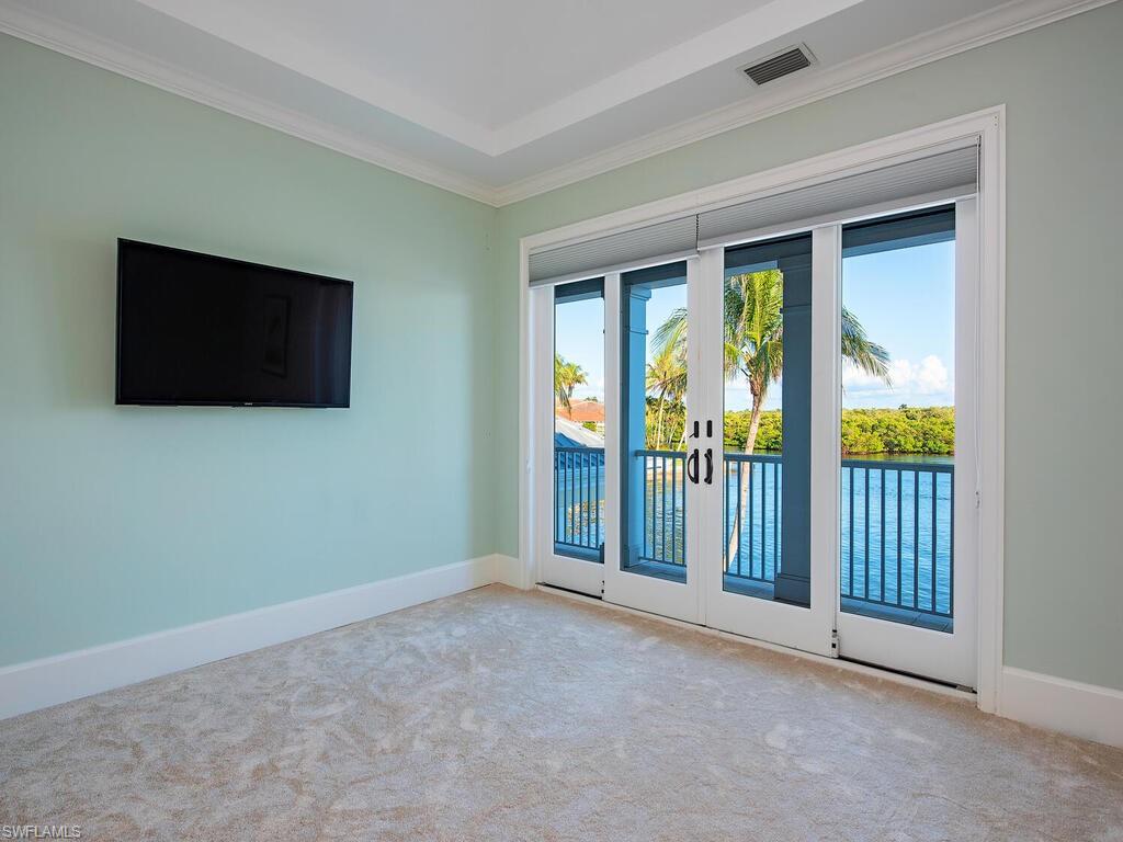 ROYAL HARBOR - Residential
