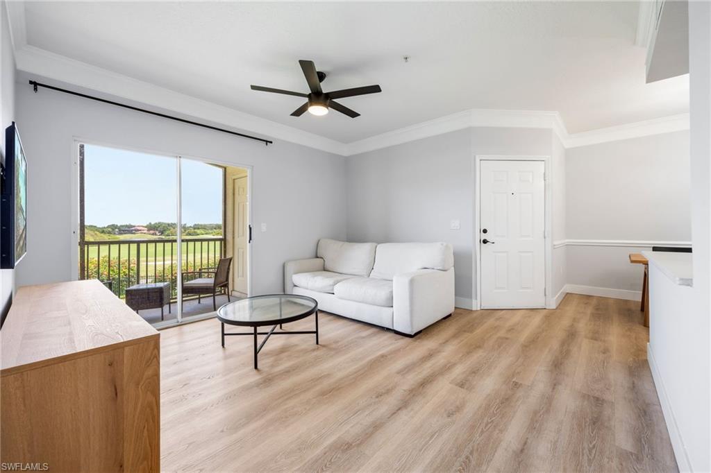 ROYAL GREENS - Residential