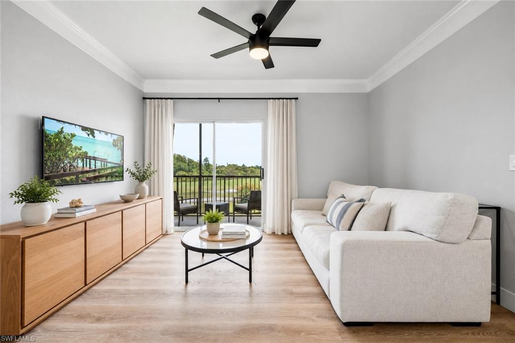 ROYAL GREENS - Residential