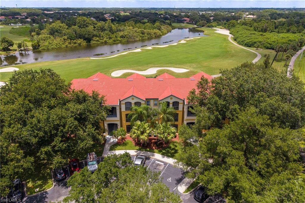 ROYAL GREENS - Residential
