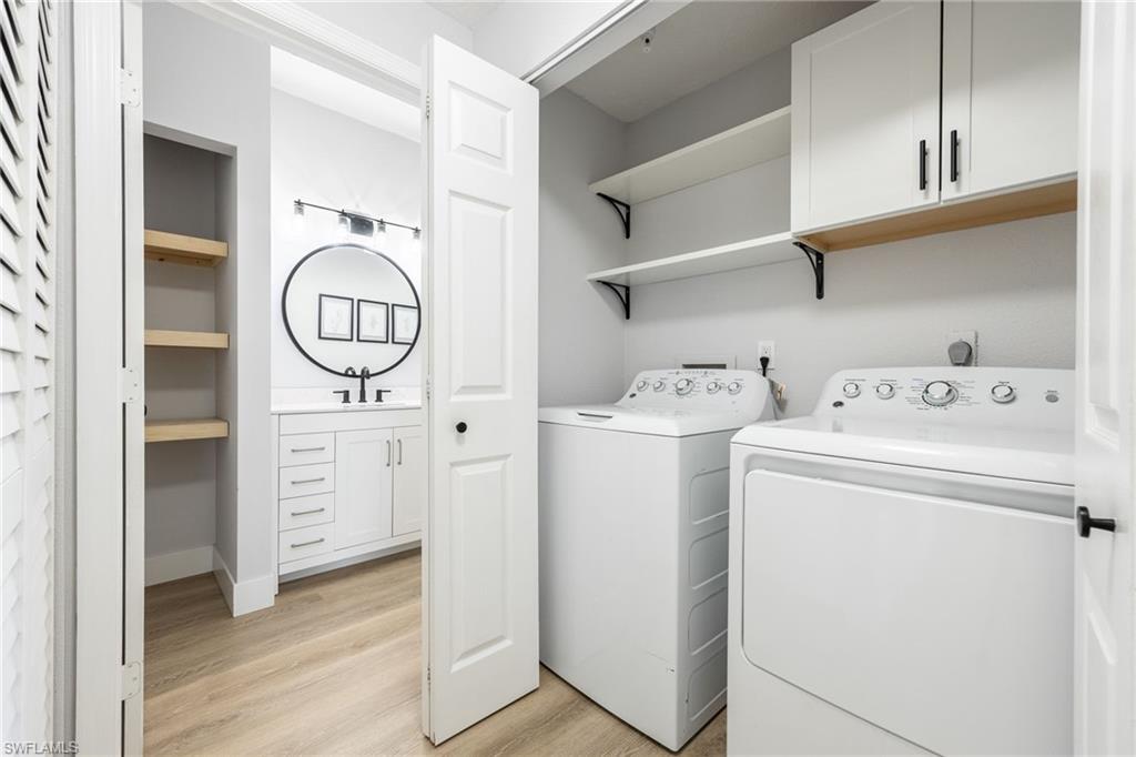 ROYAL GREENS - Residential