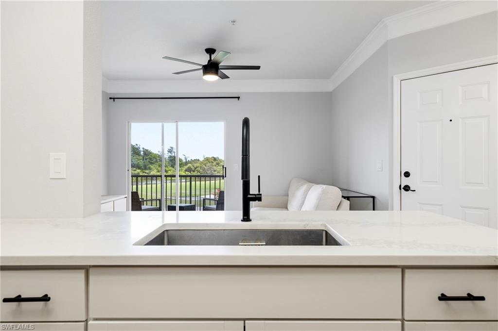 ROYAL GREENS - Residential